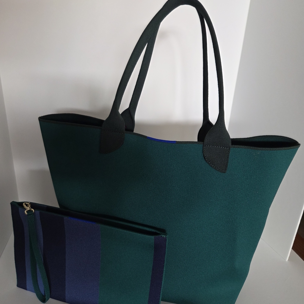 Rothy’s Lightweight Tote Rainstorm Green With Matching Rothys Wristlet